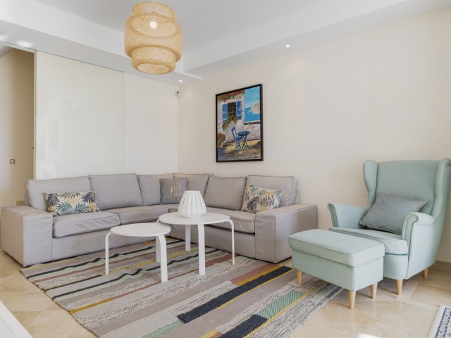 4 Schlafzimmer Apartment in Nueva Andalucía