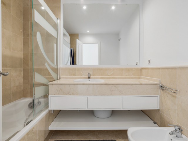 4 Schlafzimmer Apartment in Nueva Andalucía