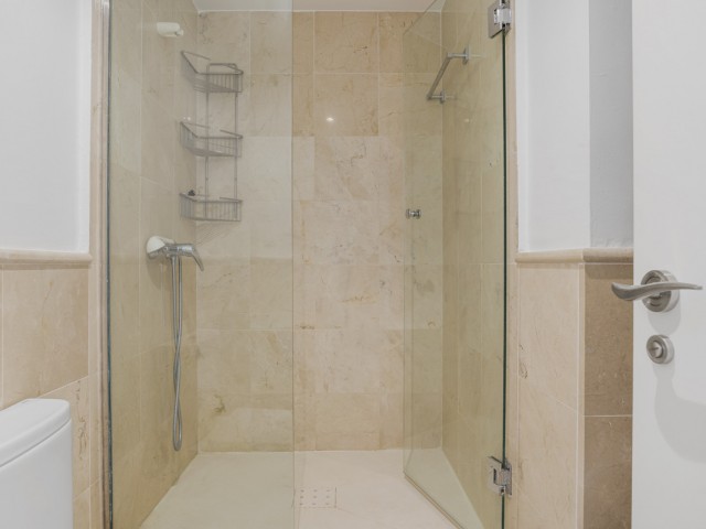 4 Schlafzimmer Apartment in Nueva Andalucía