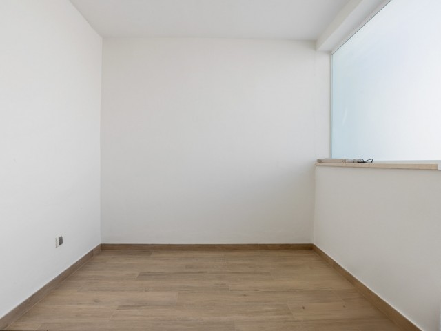 4 Schlafzimmer Apartment in Nueva Andalucía