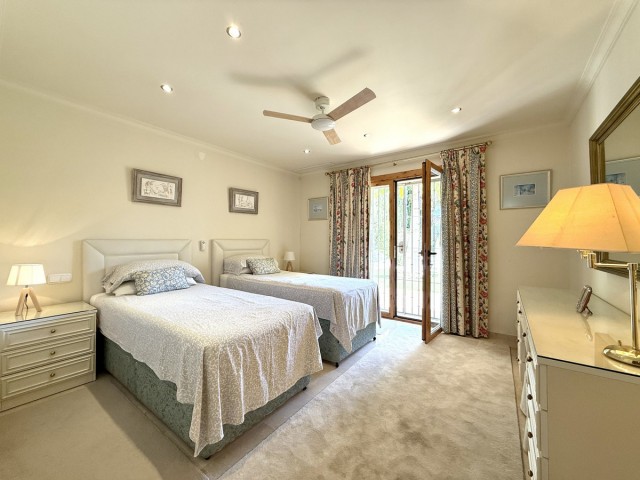 4 Schlafzimmer Villa in Estepona