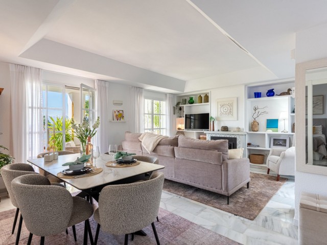 4 Schlafzimmer Reihenhaus in New Golden Mile