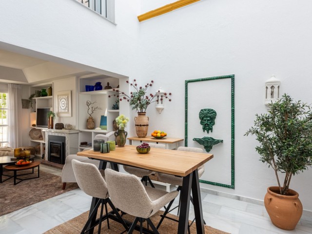 4 Schlafzimmer Reihenhaus in New Golden Mile