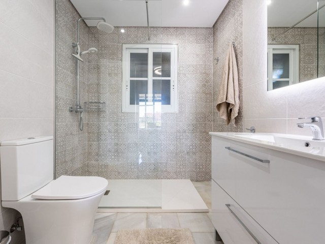 4 Schlafzimmer Reihenhaus in New Golden Mile