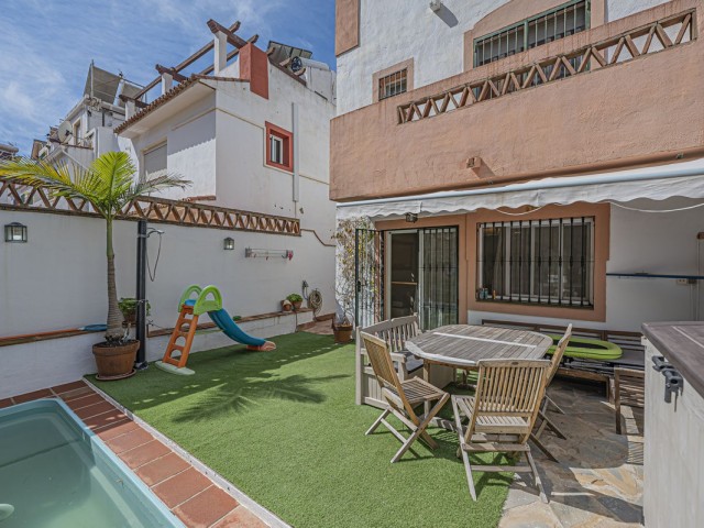 4 Schlafzimmer Reihenhaus in Marbella