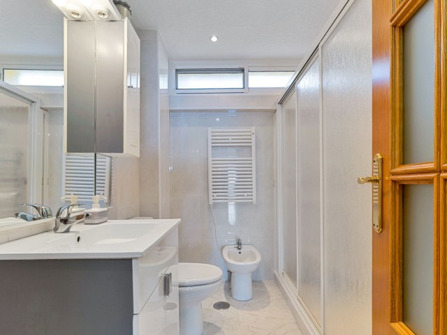 2 Sovrums Lägenhet i Fuengirola