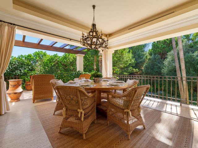6 Bedrooms Villa in The Golden Mile