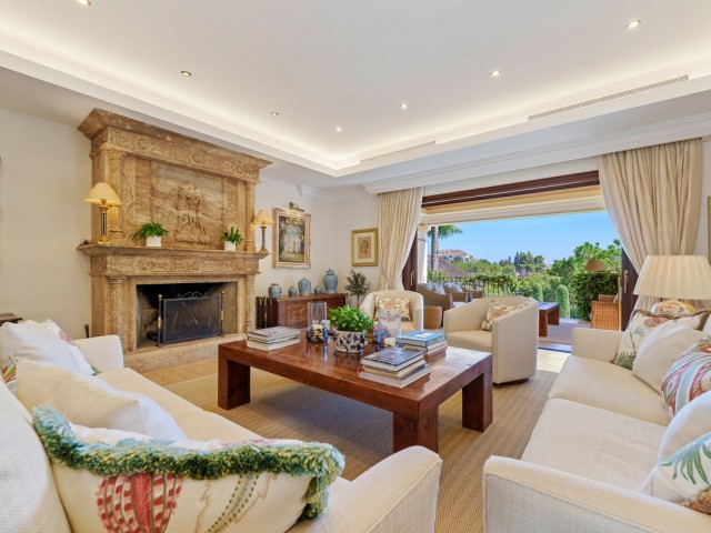 6 Bedrooms Villa in The Golden Mile