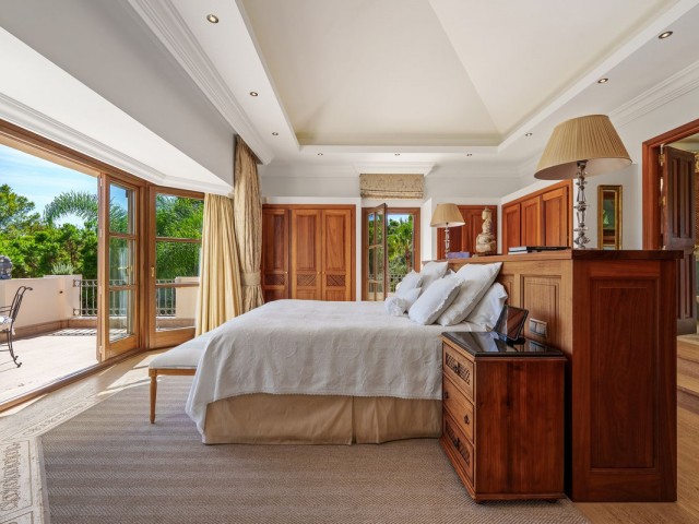 6 Bedrooms Villa in The Golden Mile