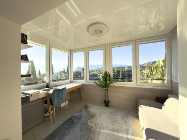 Penthouse in Elviria