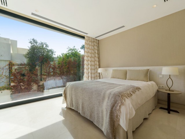 5 Schlafzimmer Villa in Nueva Andalucía