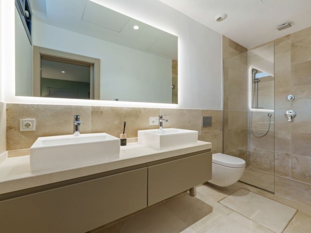 5 Schlafzimmer Villa in Nueva Andalucía