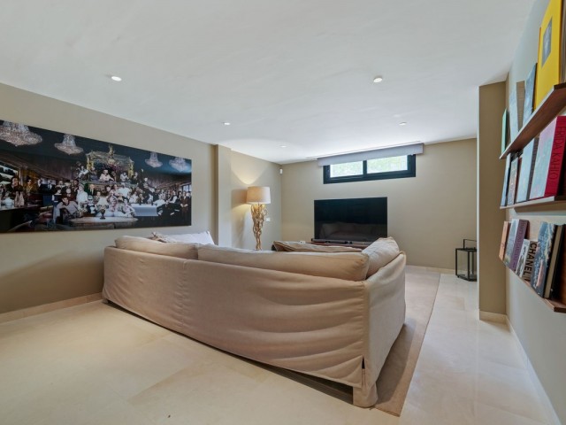 5 Schlafzimmer Villa in Nueva Andalucía