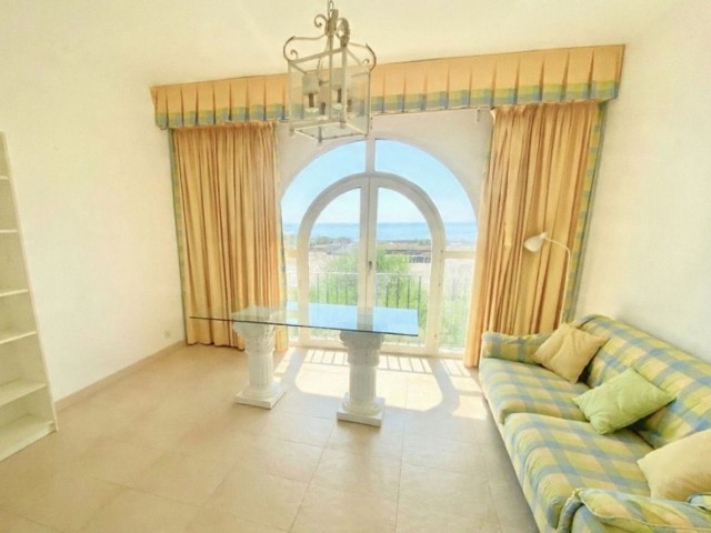 5 Schlafzimmer Reihenhaus in Estepona