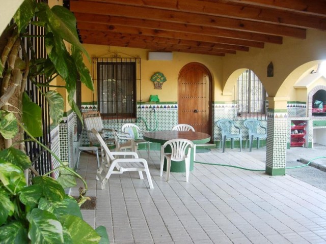 4 Schlafzimmer Villa in Estepona