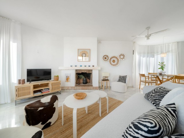 Appartement avec 2 Chambres  à Calahonda