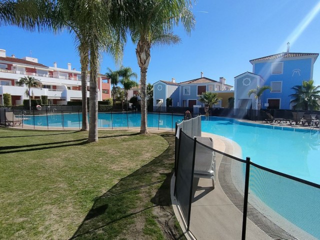 2 Bedrooms Apartment in Estepona