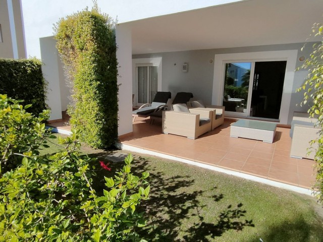 2 Bedrooms Apartment in Estepona