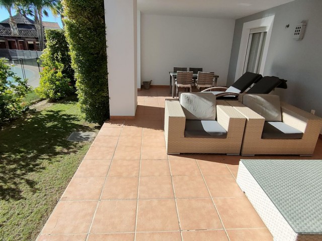 2 Bedrooms Apartment in Estepona