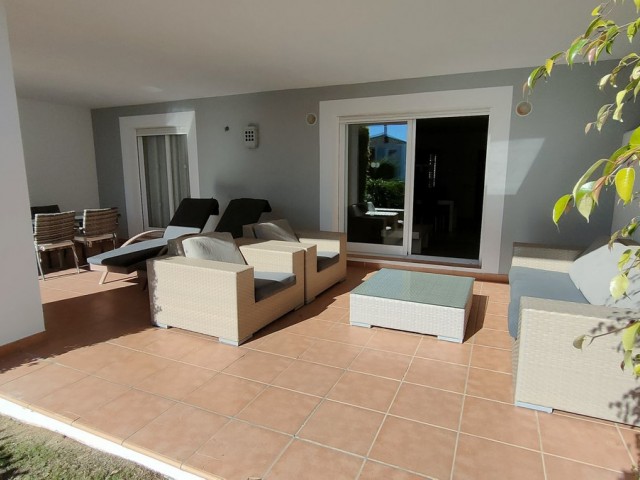 2 Bedrooms Apartment in Estepona