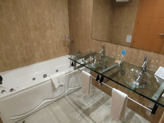 2 Bedrooms Apartment in Estepona