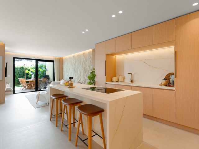 4 Bedrooms Townhouse in San Pedro de Alcántara