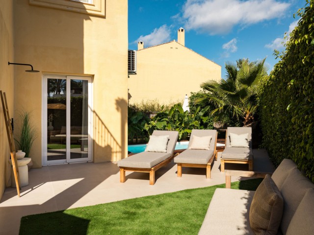 4 Bedrooms Townhouse in San Pedro de Alcántara