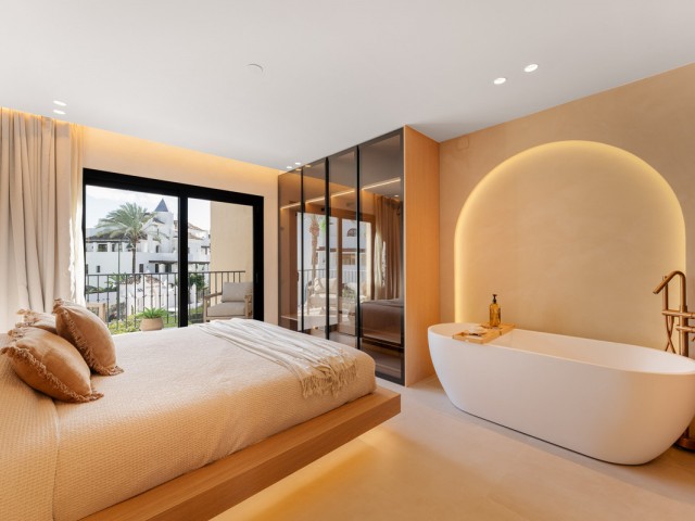 4 Bedrooms Townhouse in San Pedro de Alcántara