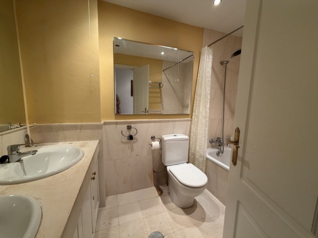 2 Makuuhuoneen Huoneisto Calahonda