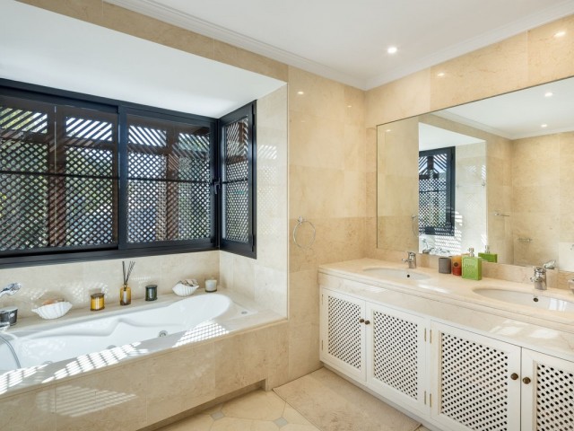 4 Schlafzimmer Villa in Benahavís