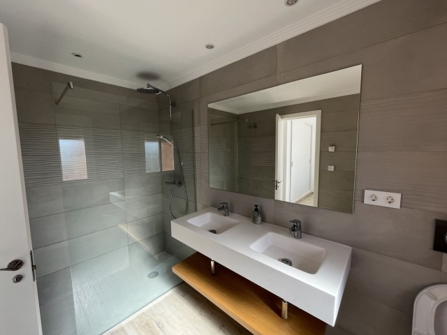 3 Sovrums Radhus i Benahavís