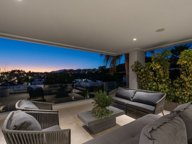 6 Schlafzimmer Villa in Nueva Andalucía