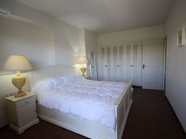 1 Bedrooms Apartment in Puerto de Cabopino