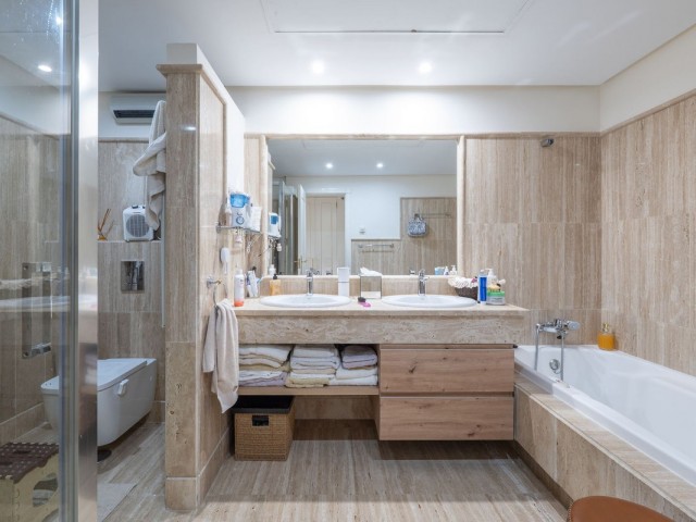 2 Sovrums Lägenhet i Los Monteros