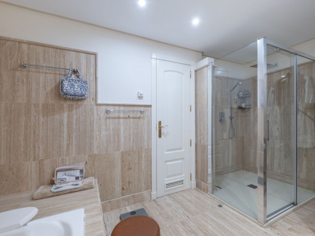 2 Sovrums Lägenhet i Los Monteros