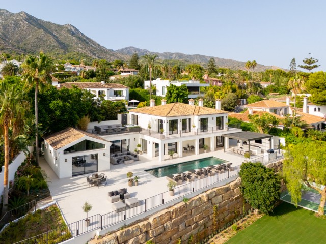 5 Bedrooms Villa in The Golden Mile
