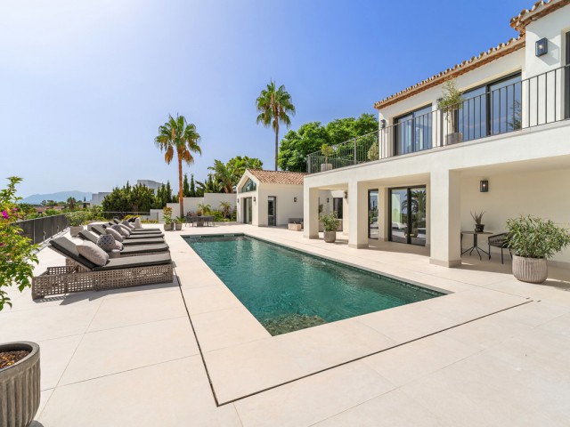 5 Bedrooms Villa in The Golden Mile