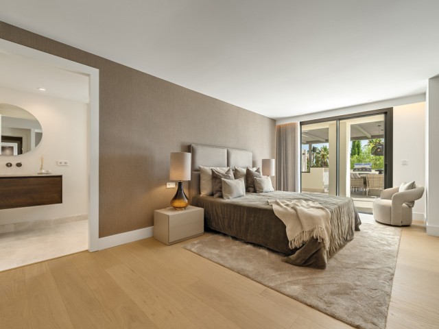 5 Bedrooms Villa in The Golden Mile