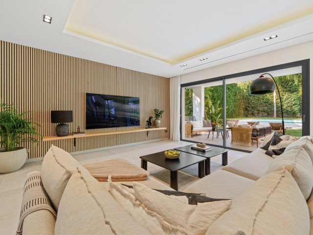 5 Schlafzimmer Villa in Nueva Andalucía