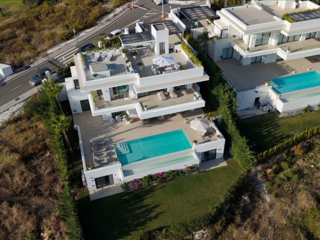 6 Schlafzimmer Villa in Estepona