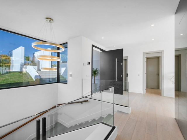 6 Schlafzimmer Villa in Estepona