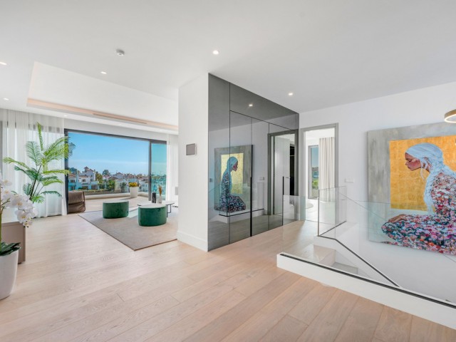 6 Schlafzimmer Villa in Estepona