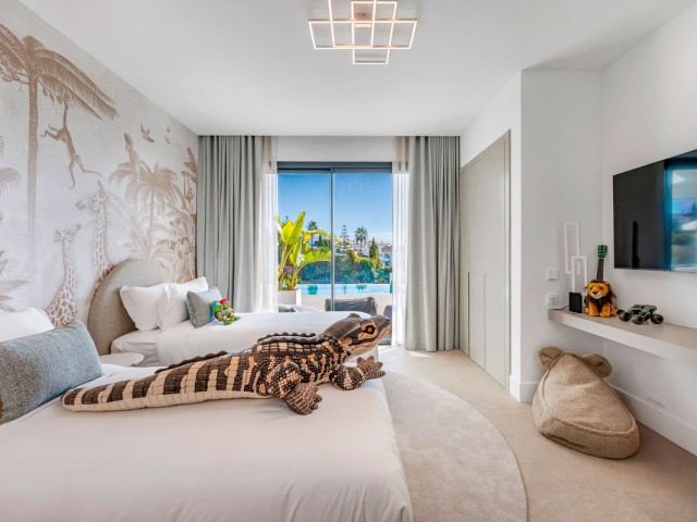 6 Schlafzimmer Villa in Estepona