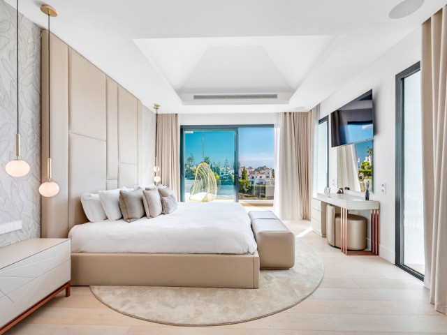 6 Schlafzimmer Villa in Estepona