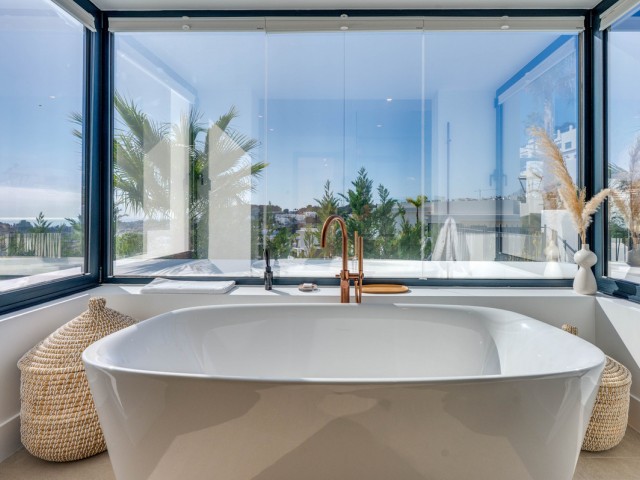 6 Schlafzimmer Villa in Estepona
