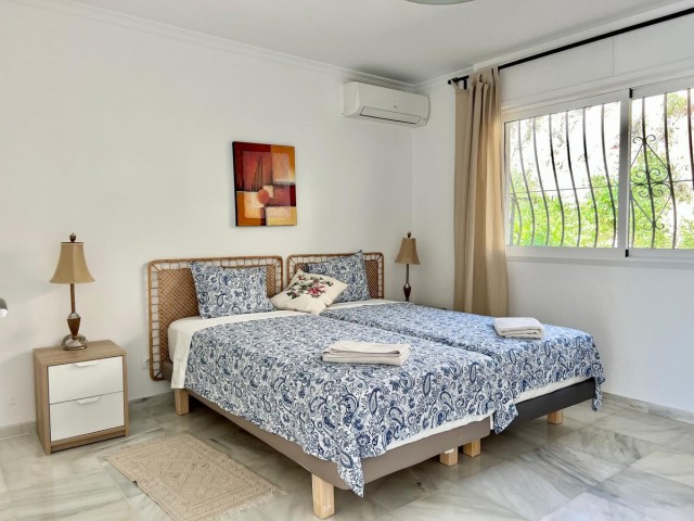 4 Makuuhuoneen Rivitalo Torreblanca