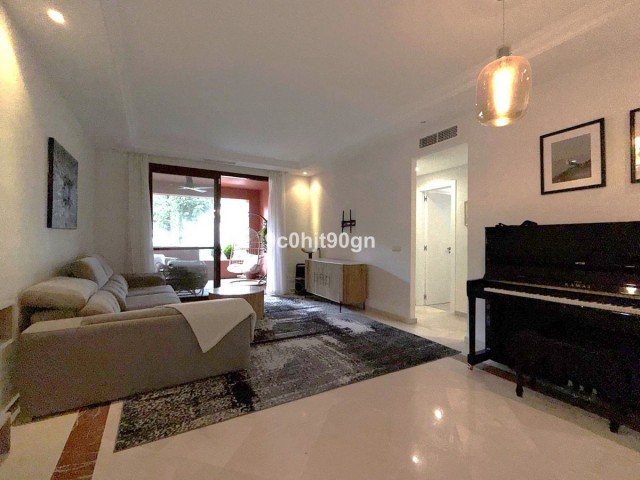 3 Schlafzimmer Apartment in Elviria