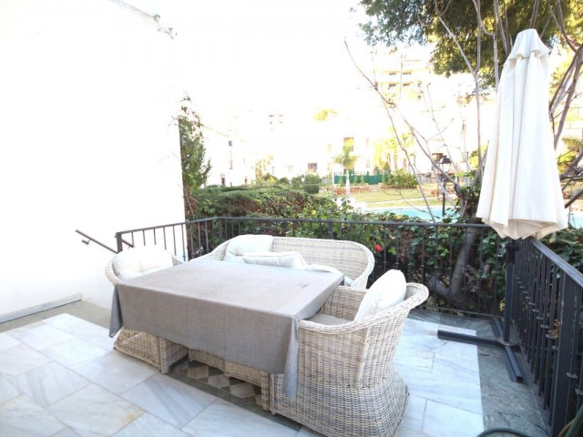 5 Bedrooms Townhouse in Marbella