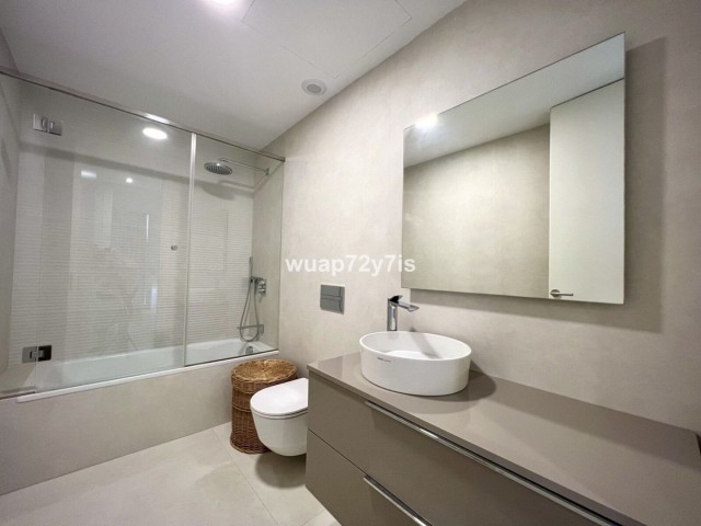 2 Soveroms Leilighet i Estepona