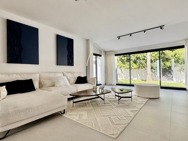 5 Schlafzimmer Villa in Nueva Andalucía